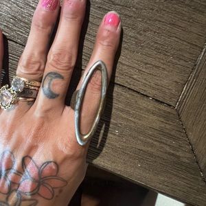 Awesome vintage long silver ring